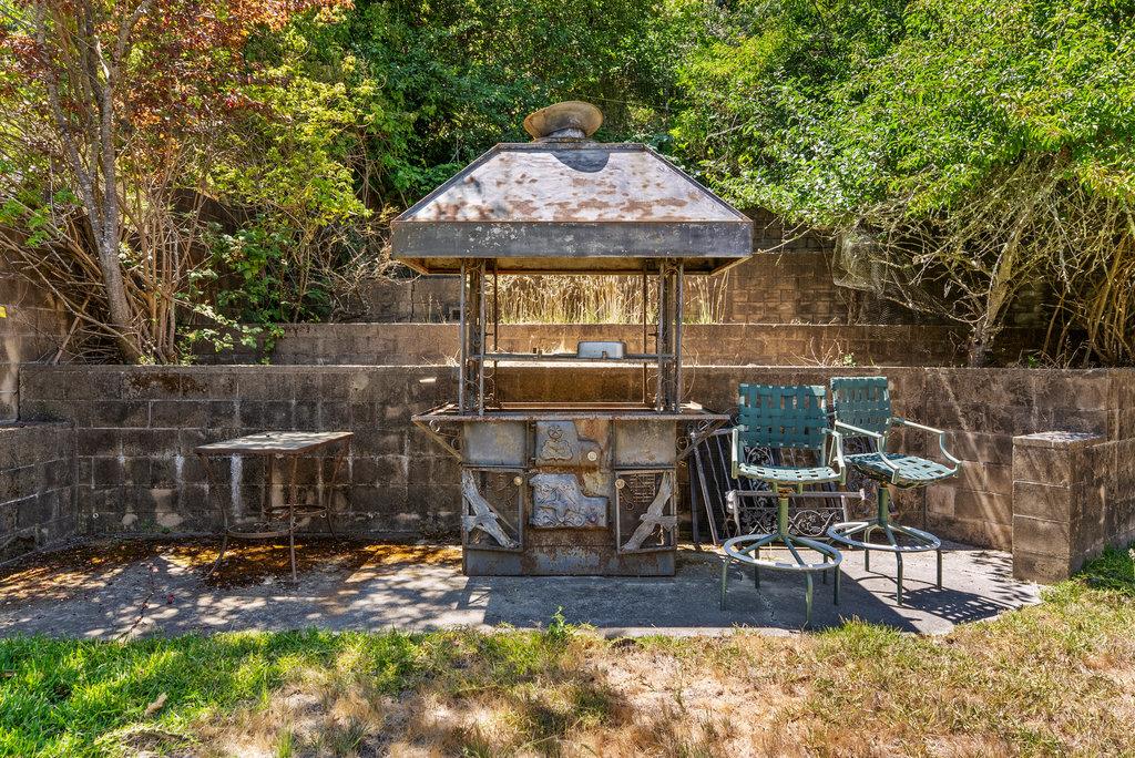 1239 La Madrona Drive