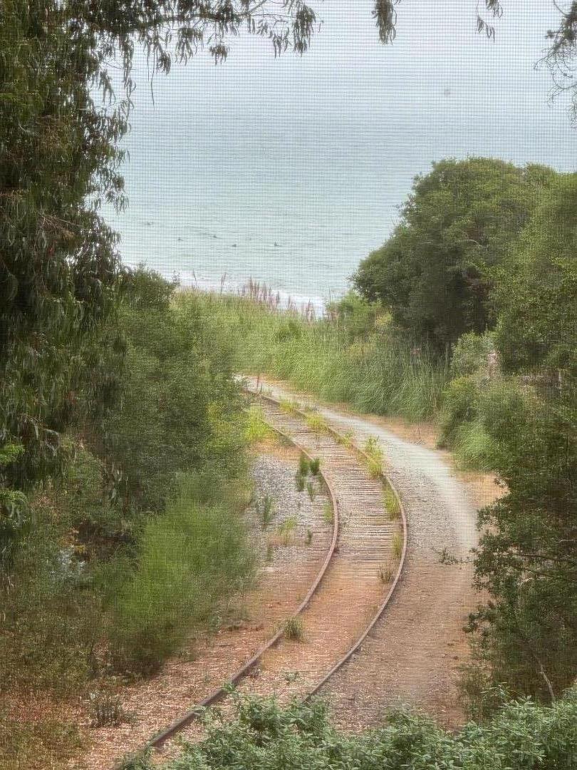 440 Camino Al Mar