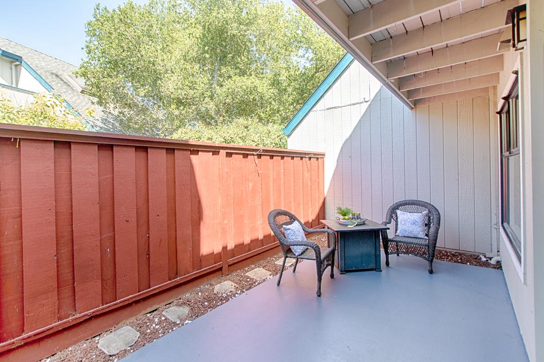 2607 Mallory Lane