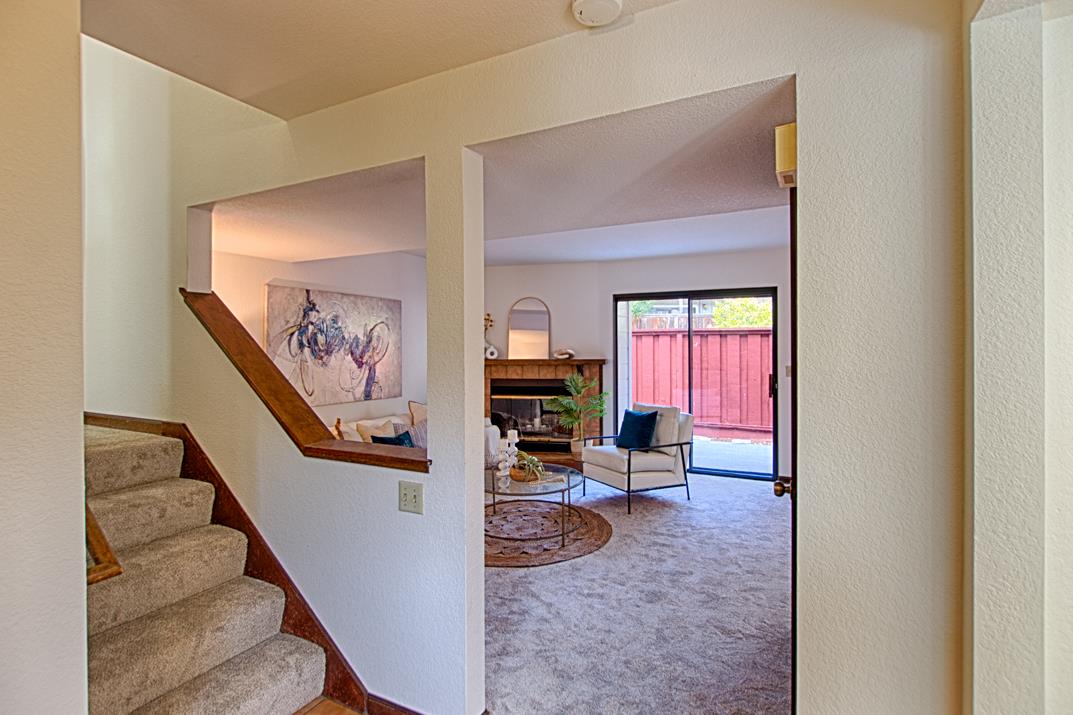 2607 Mallory Lane