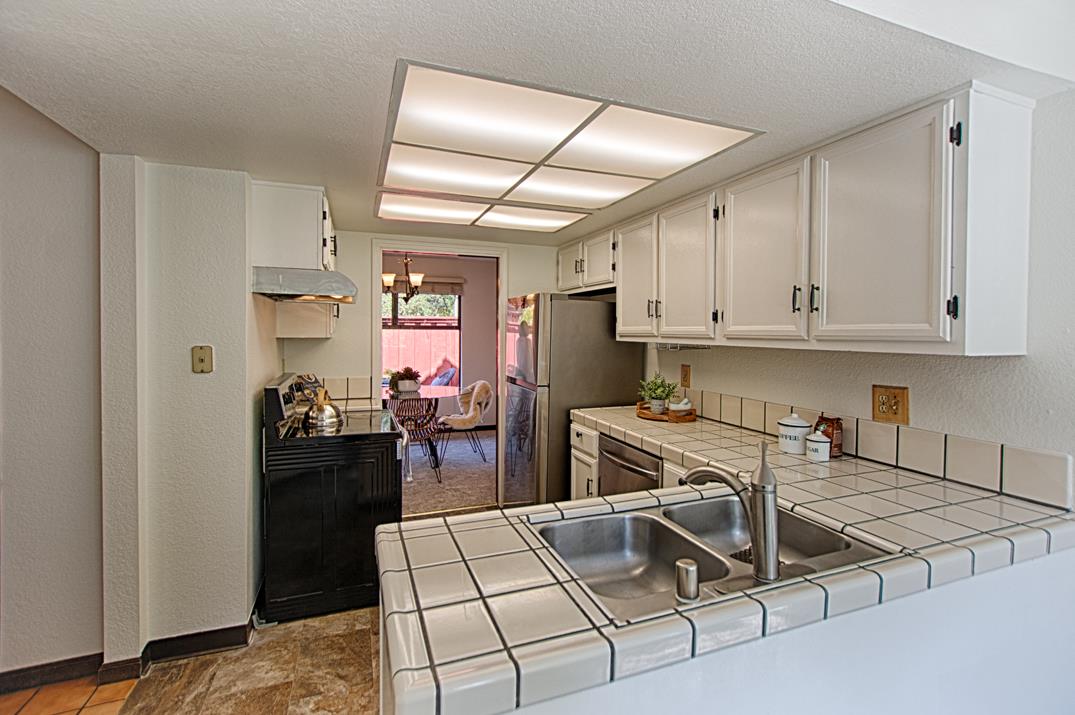 2607 Mallory Lane