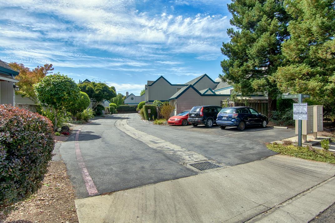2607 Mallory Lane