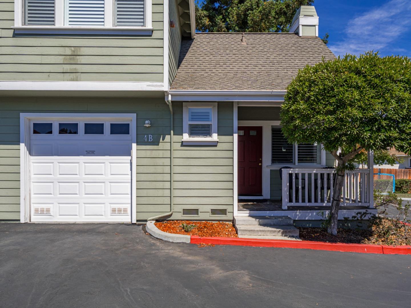 4 Holly Drive B