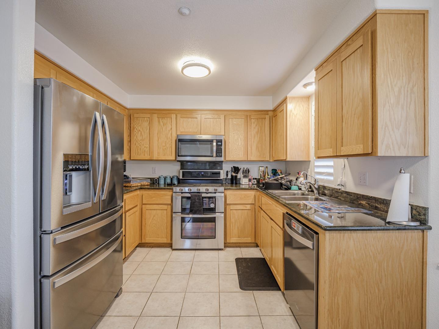 4 Holly Drive B