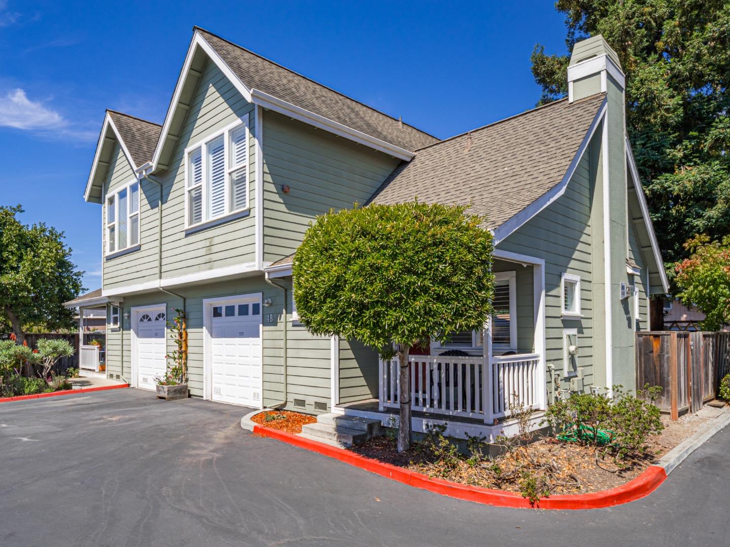 4 Holly Drive B
