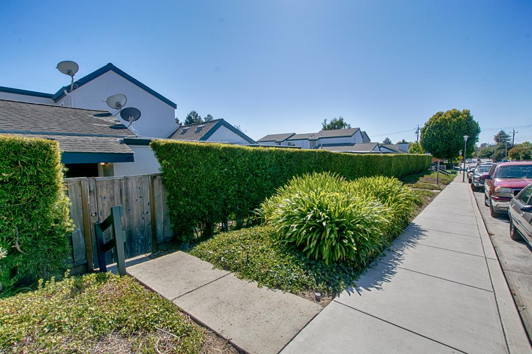 4223 Sea Pines Court