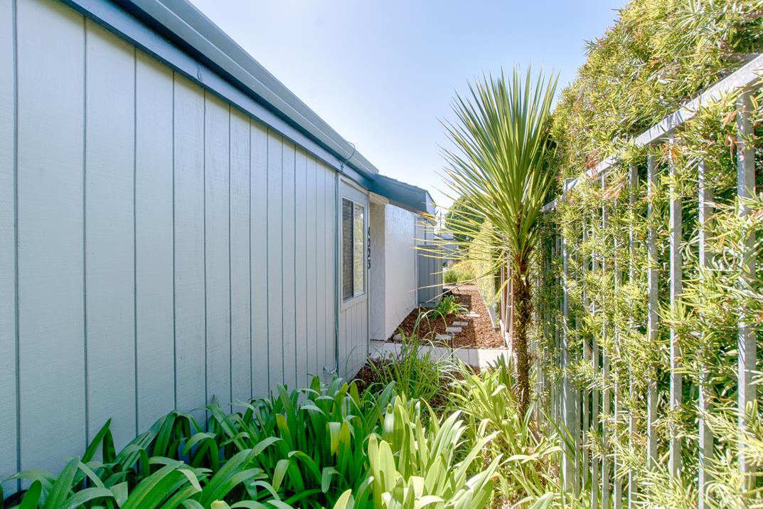 4223 Sea Pines Court