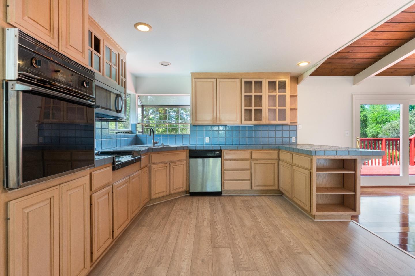 155 Stanford DR