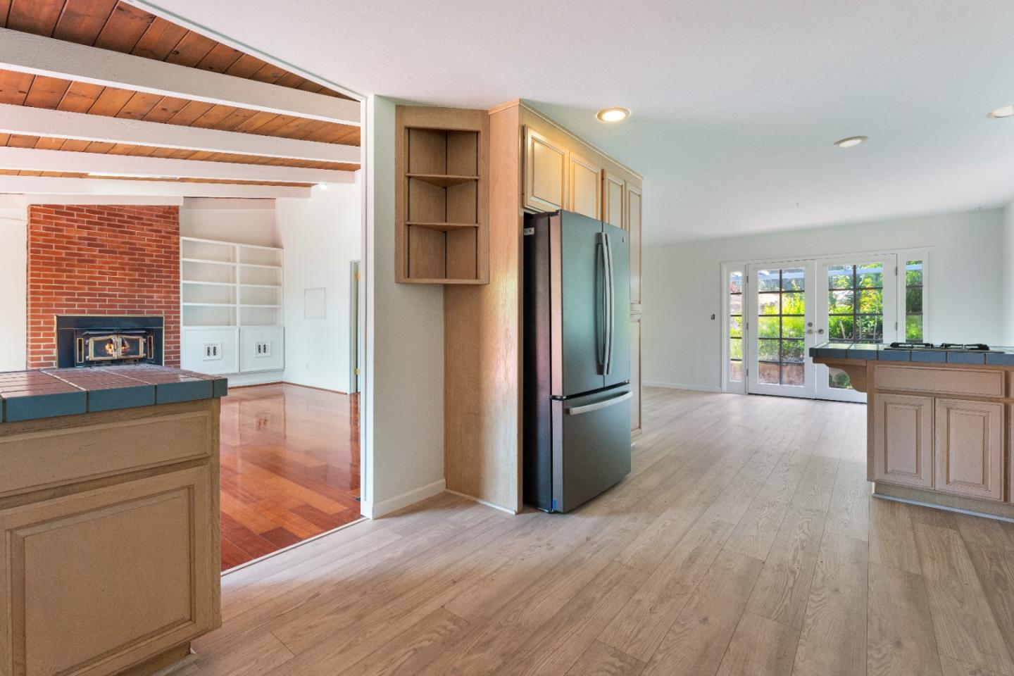 155 Stanford DR