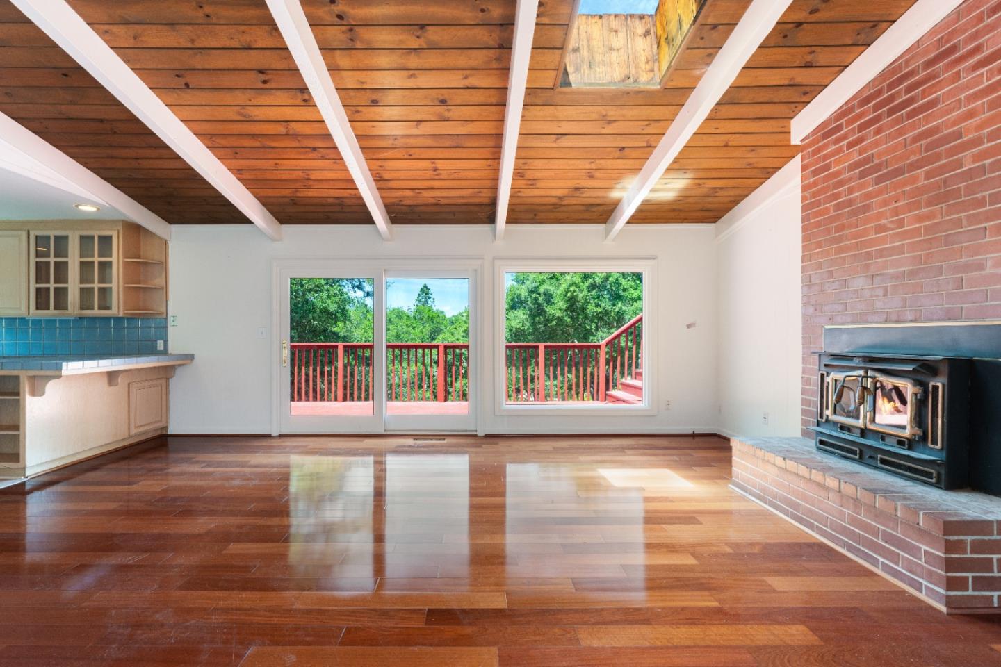 155 Stanford DR