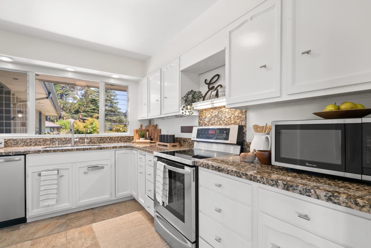 115 Del Mesa Carmel