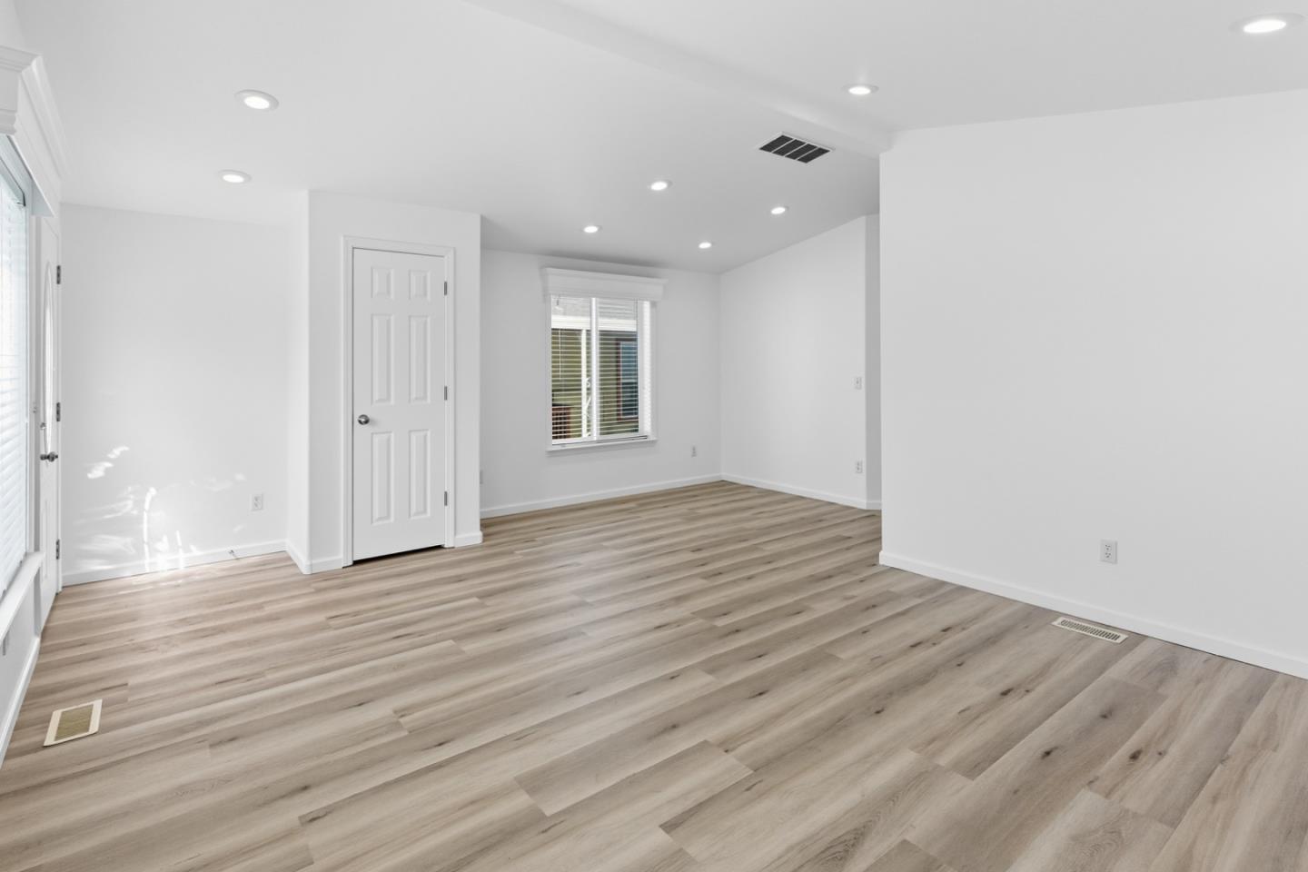 6011 Scotts Valley Drive Unit: 15