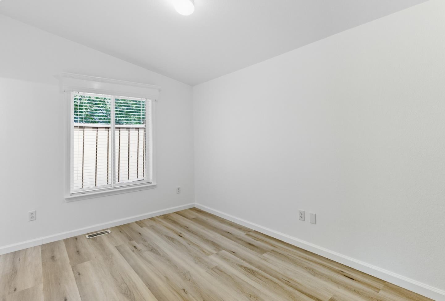 6011 Scotts Valley Drive Unit: 15