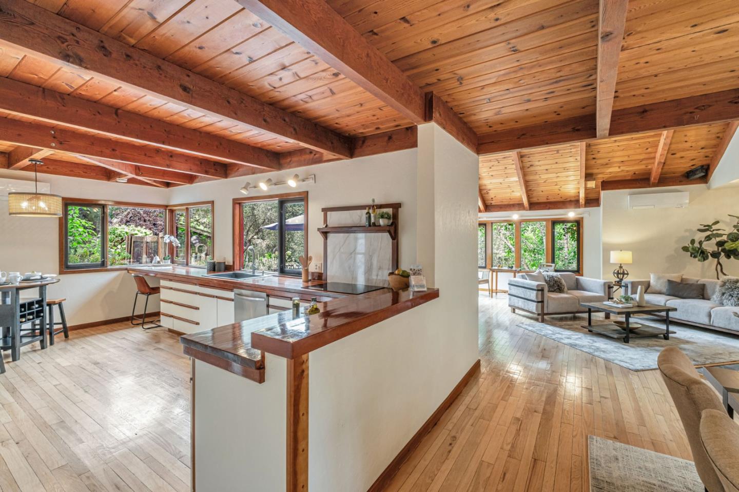 384 Sand Hill Road