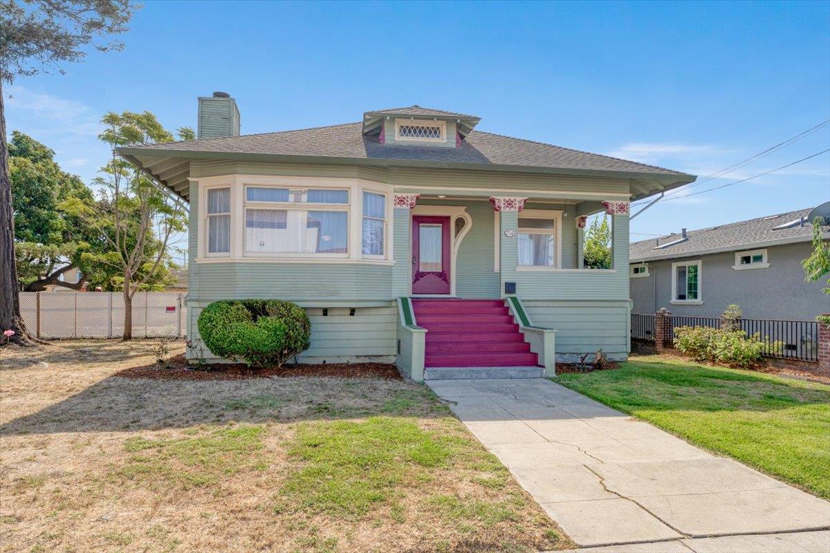 234 Maple Avenue