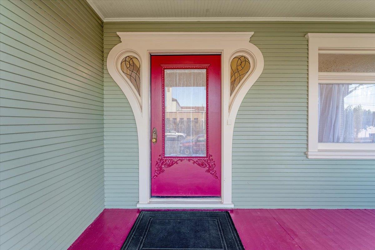 234 Maple Avenue