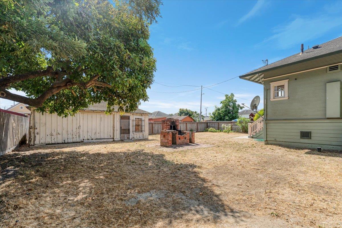 234 Maple Avenue