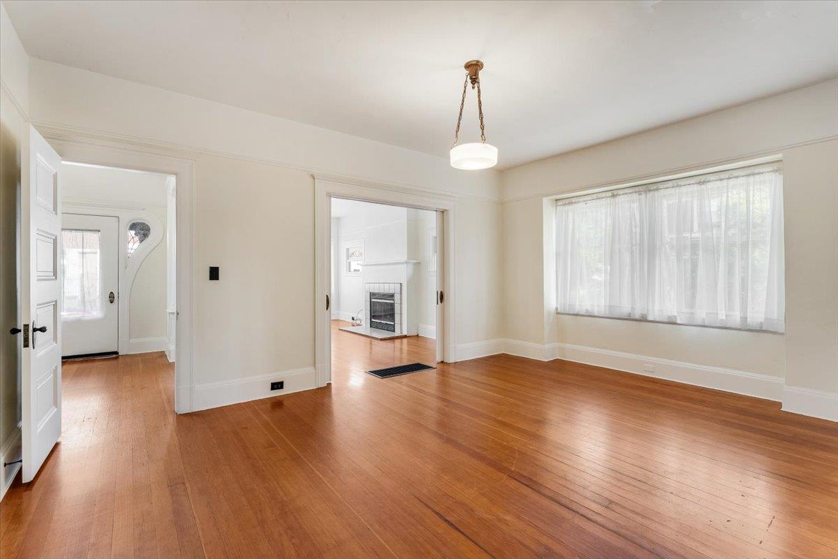 234 Maple Avenue