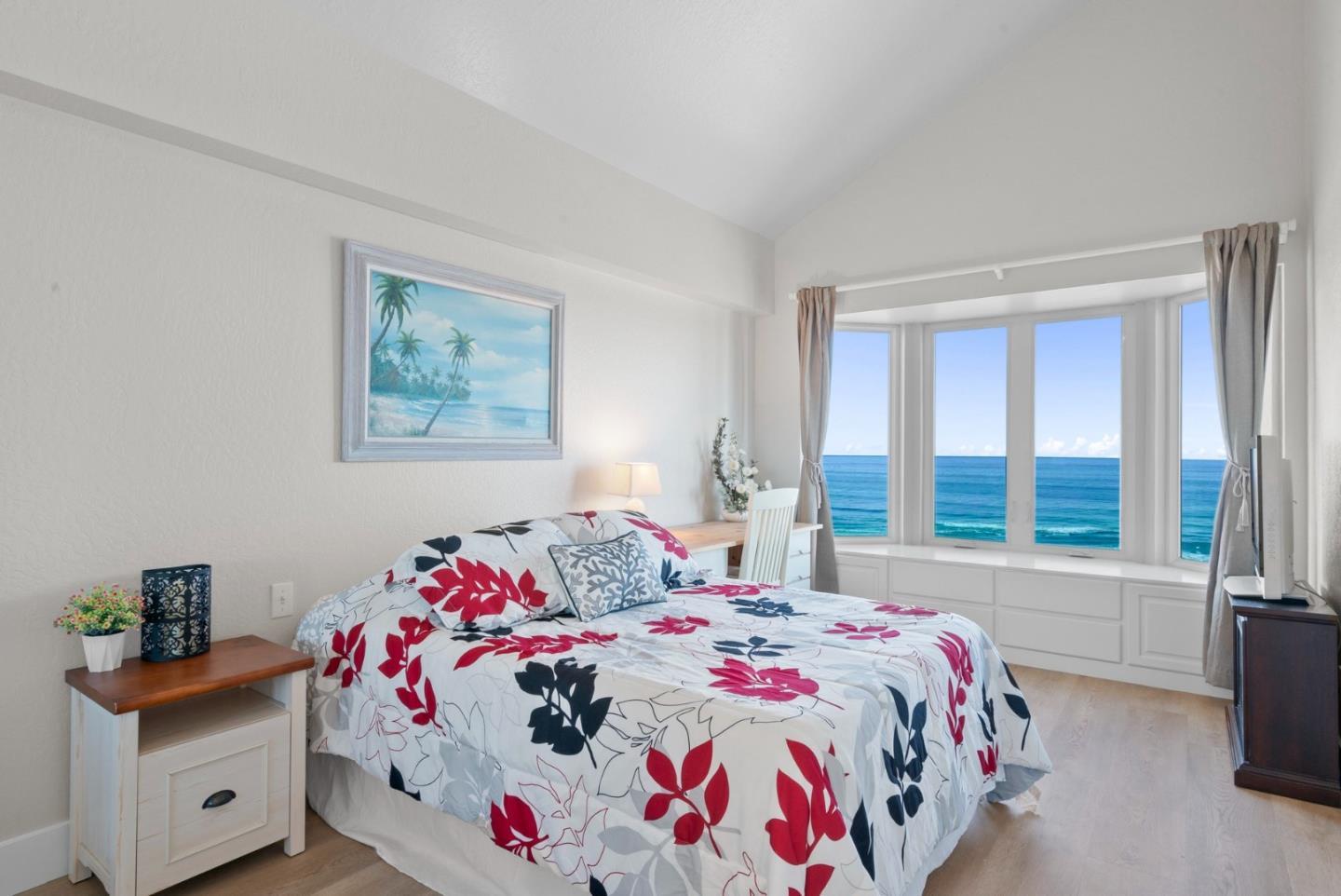 476 Oceanview Drive