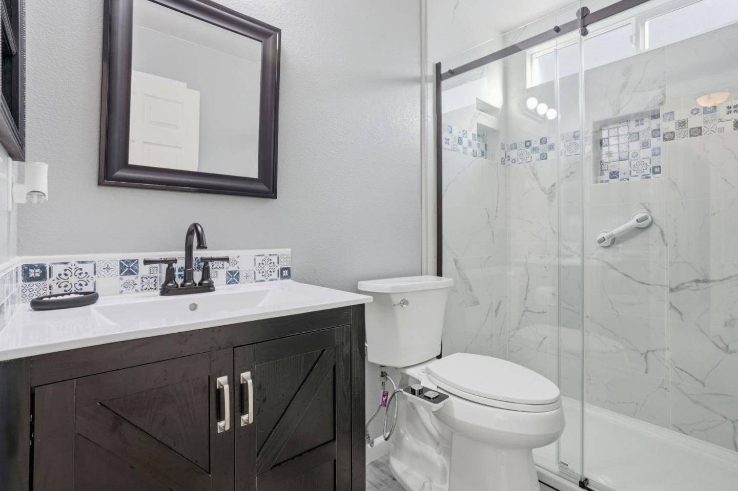 125 Lapis Drive