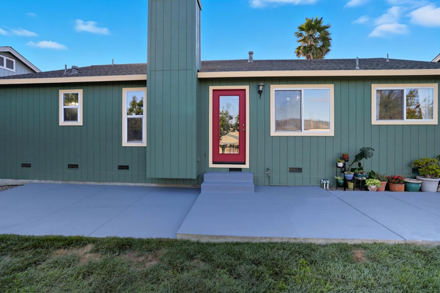 125 Lapis Drive