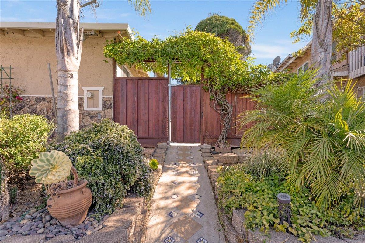 1540 Seascape Boulevard