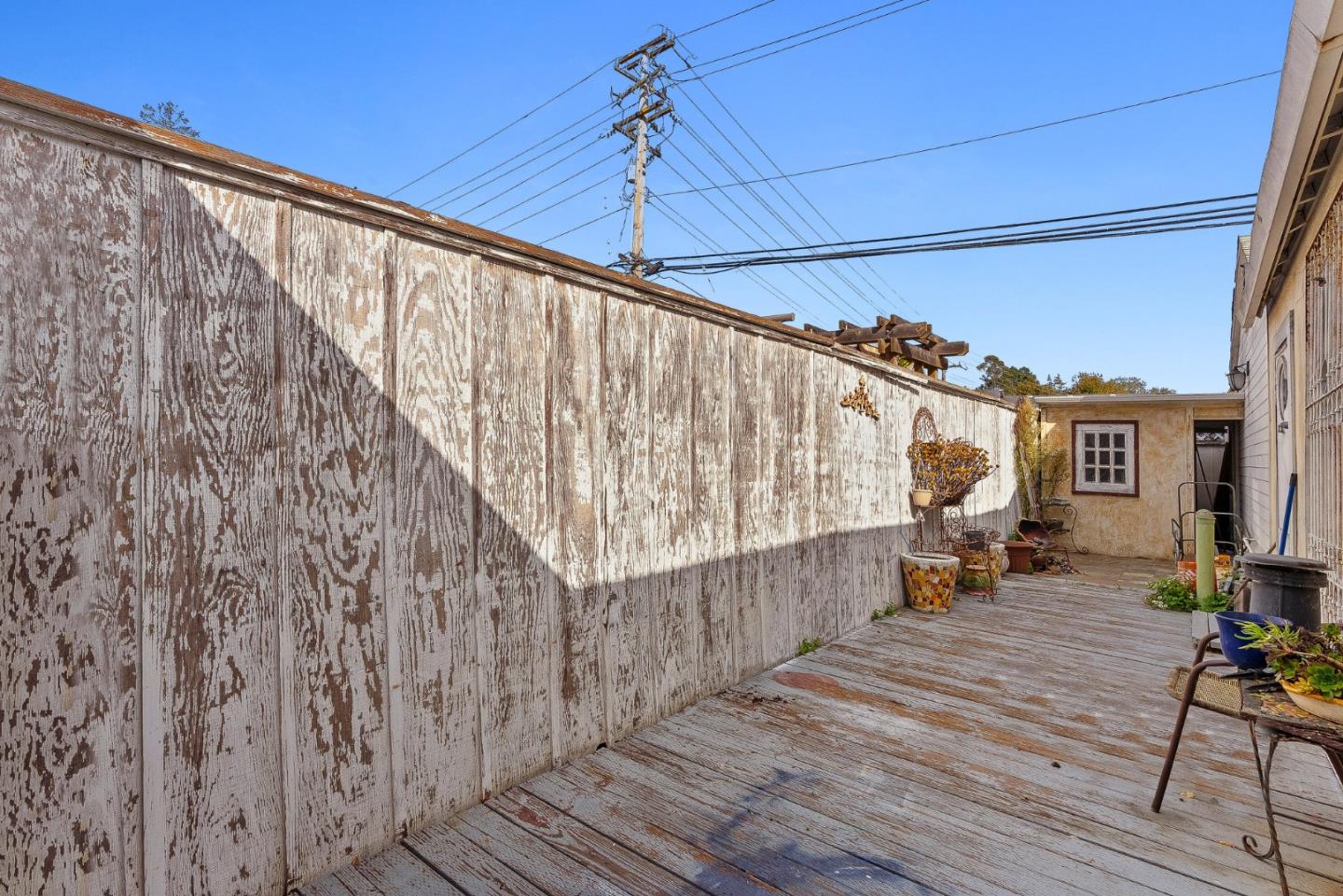 901 River Street
