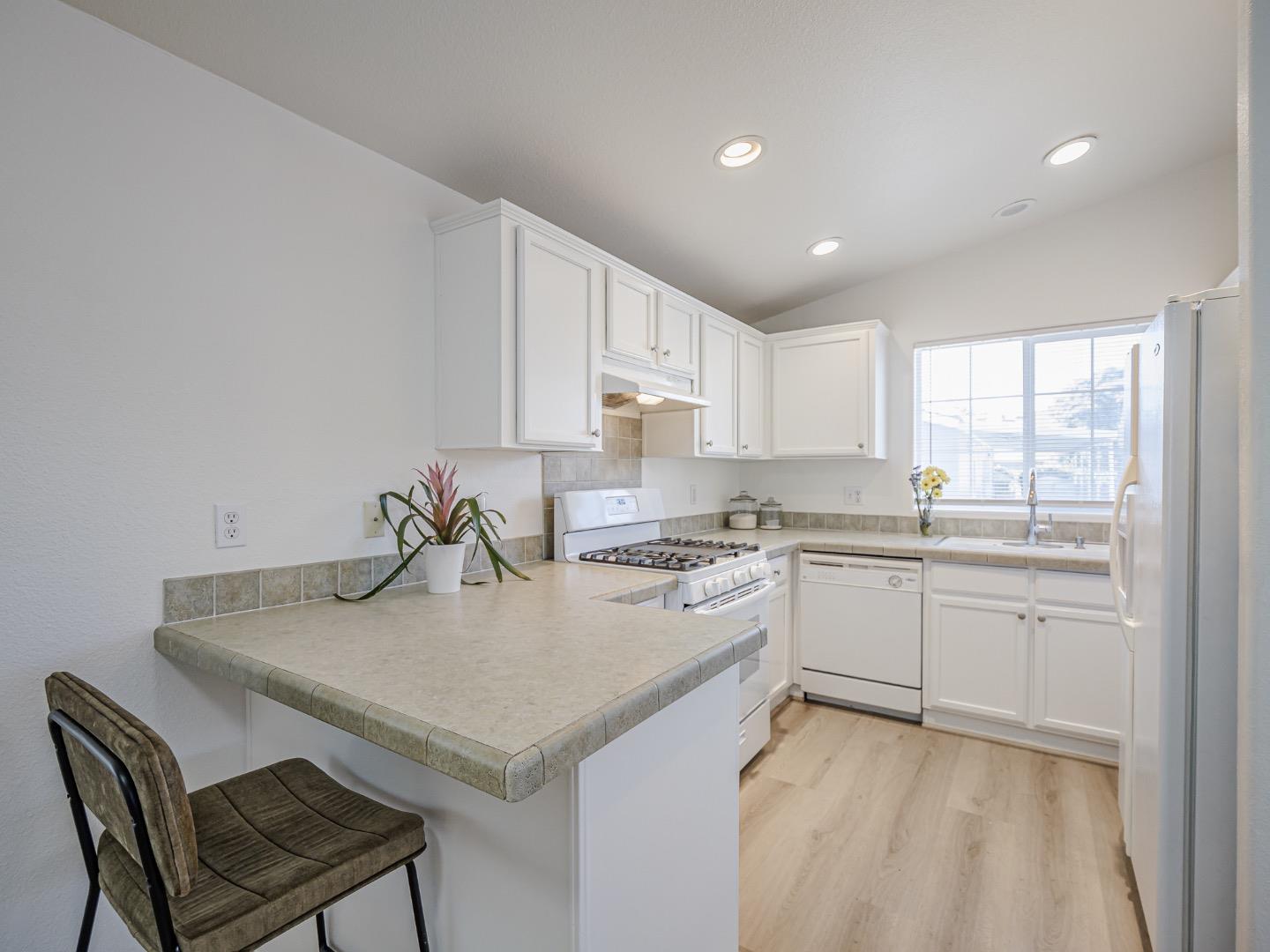 3710 Gross Road Unit: #12