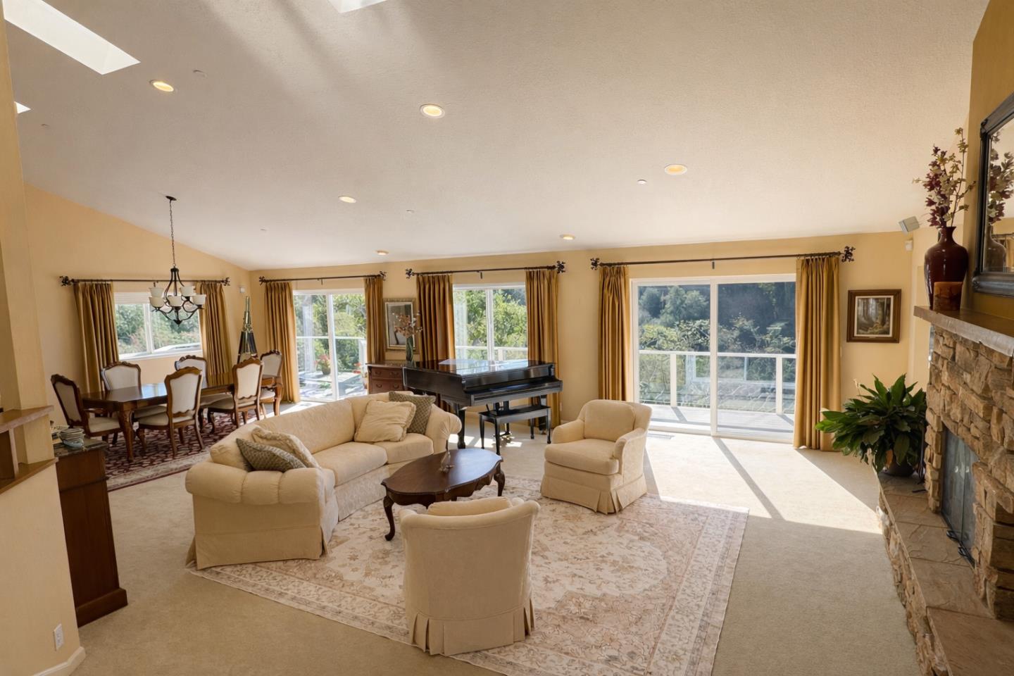 153 Castillo Court