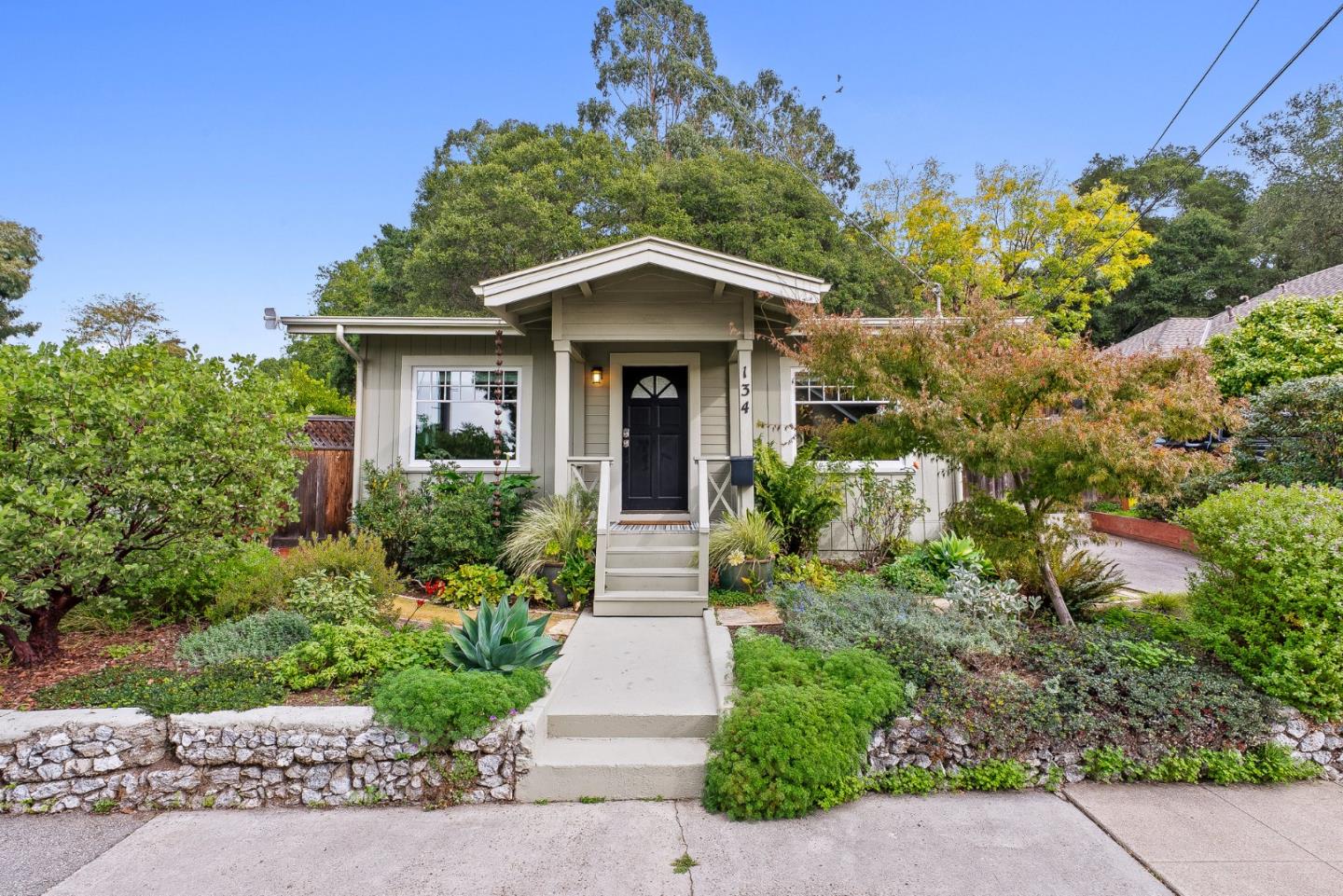 134 May Avenue