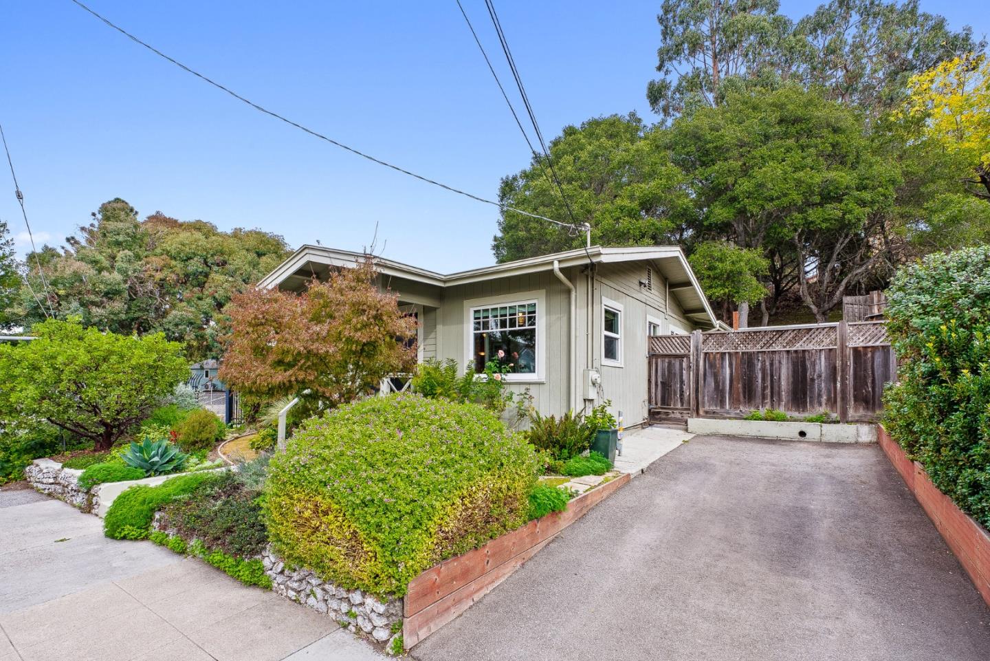 134 May Avenue