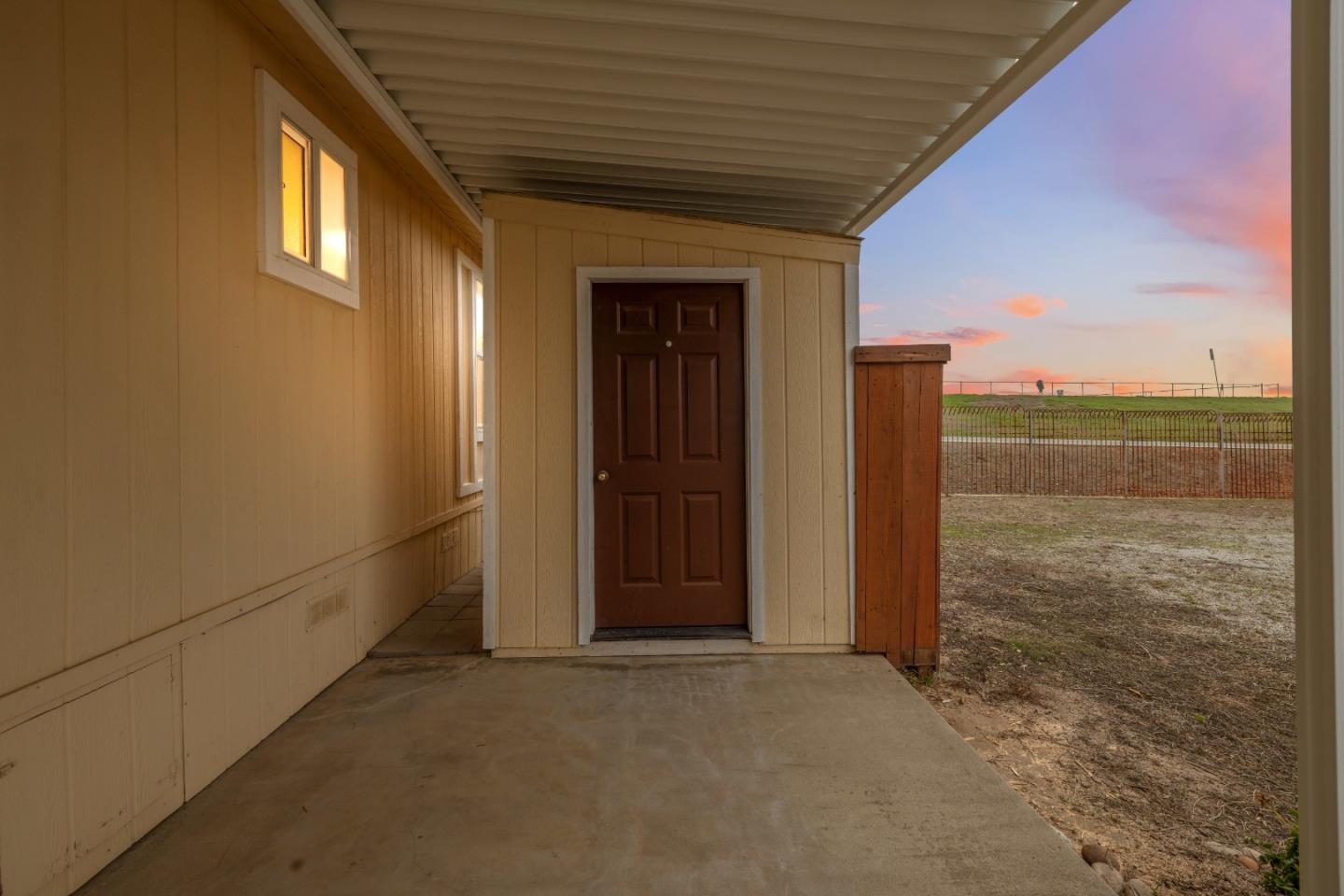 144 Holm RD 75