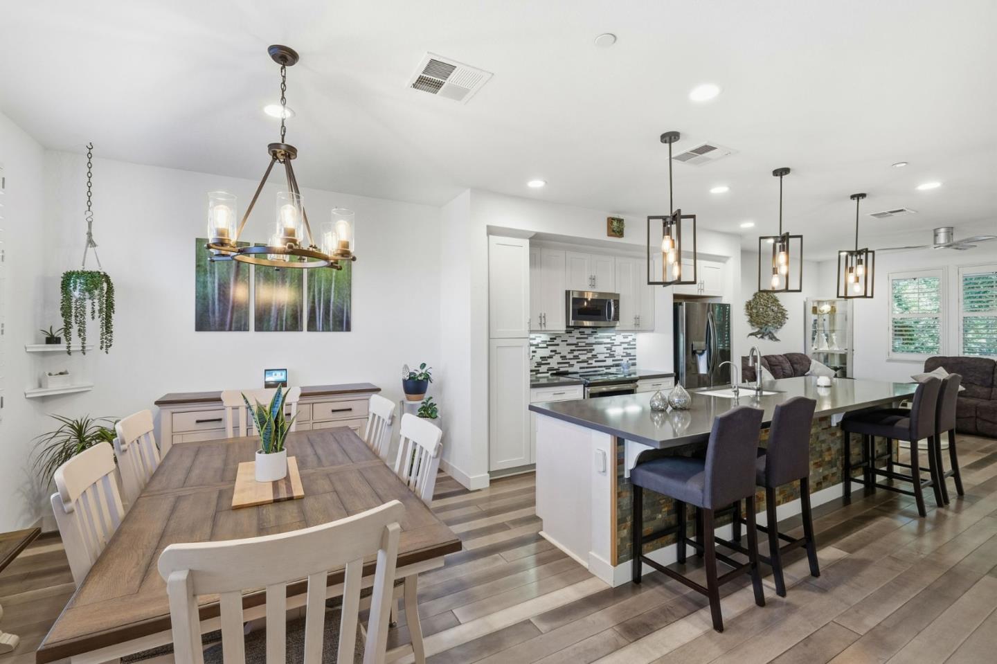325 Skyforest Way