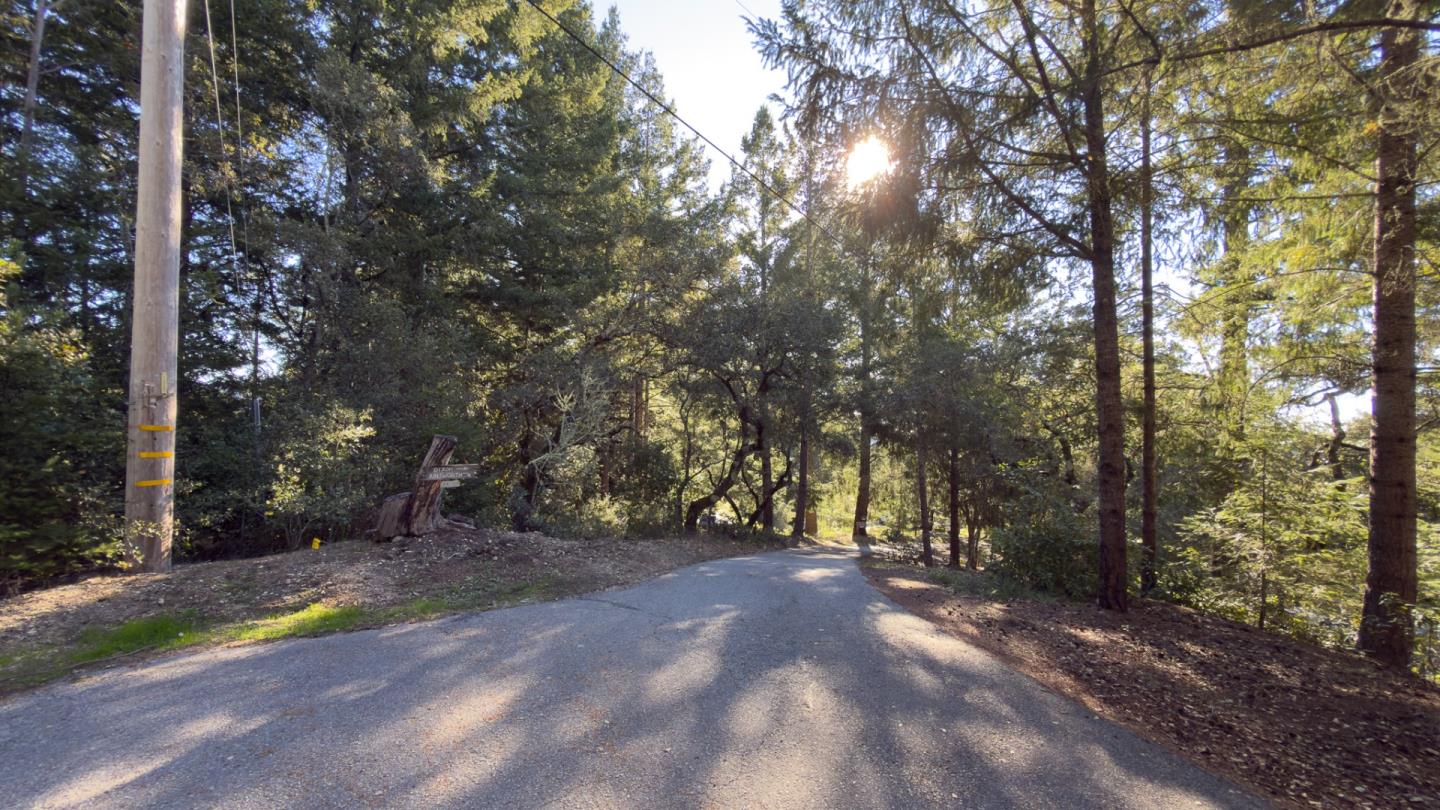 1374 Weston Ridge Road