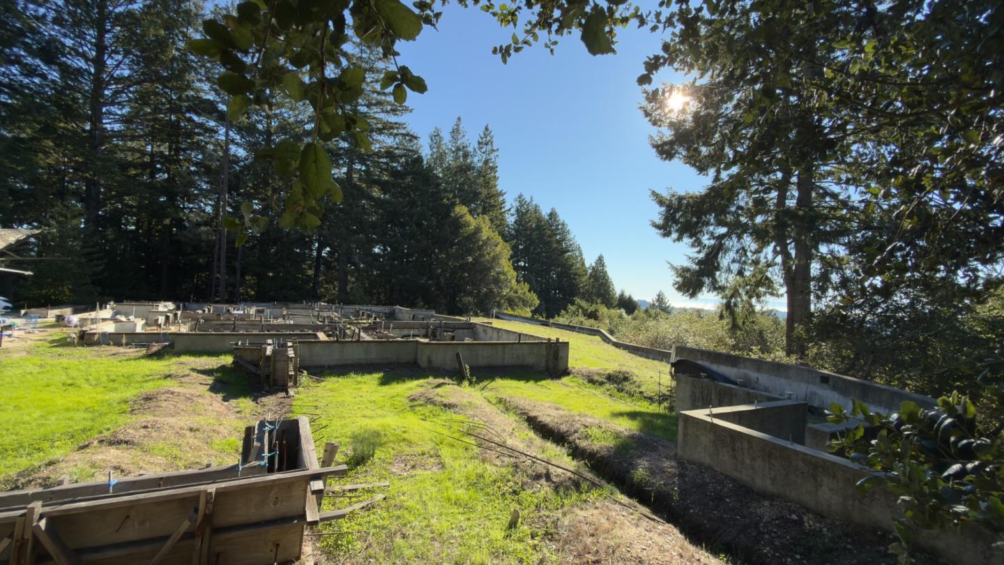 1374 Weston Ridge Road