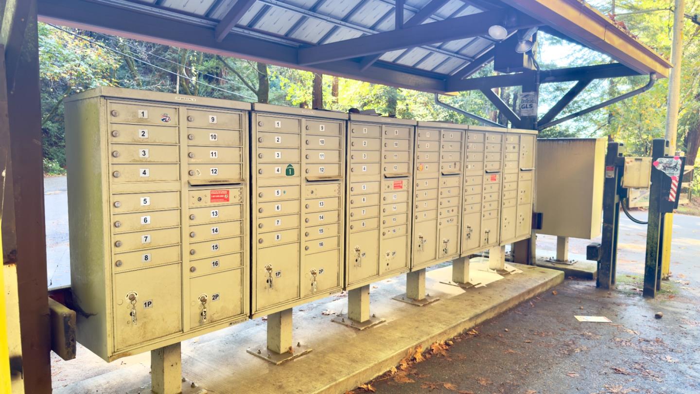 1374 Weston Ridge Road