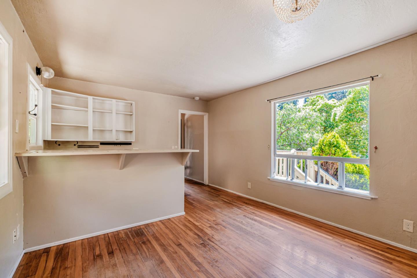 4858 Freedom Boulevard