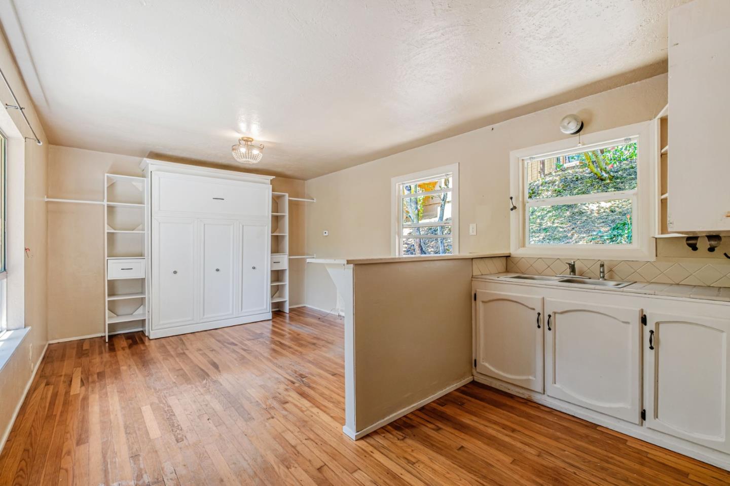 4858 Freedom Boulevard