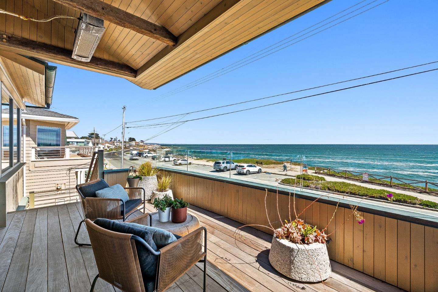 1122 West Cliff Drive