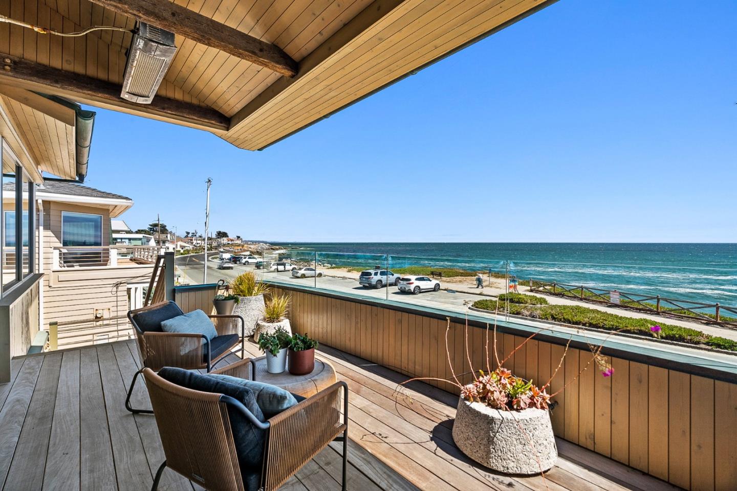 1122 West Cliff Drive