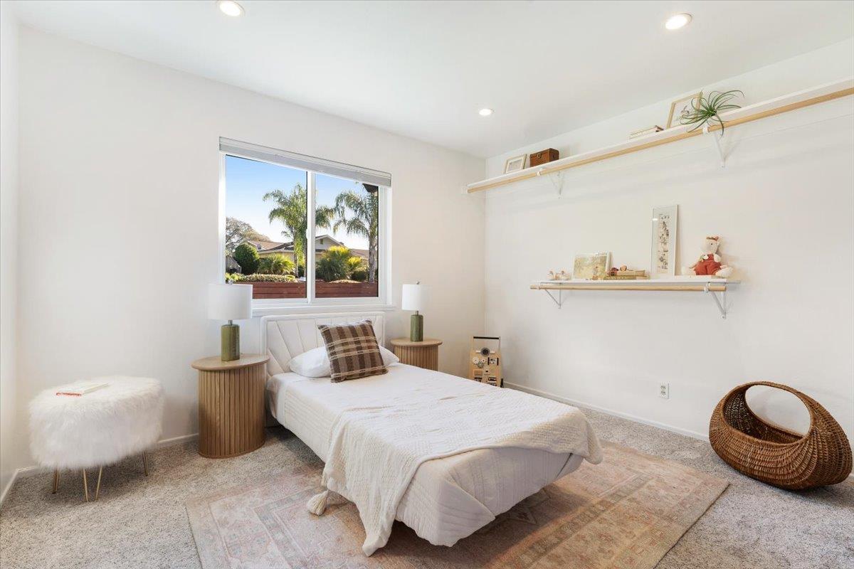 3025 Crystal Heights Drive