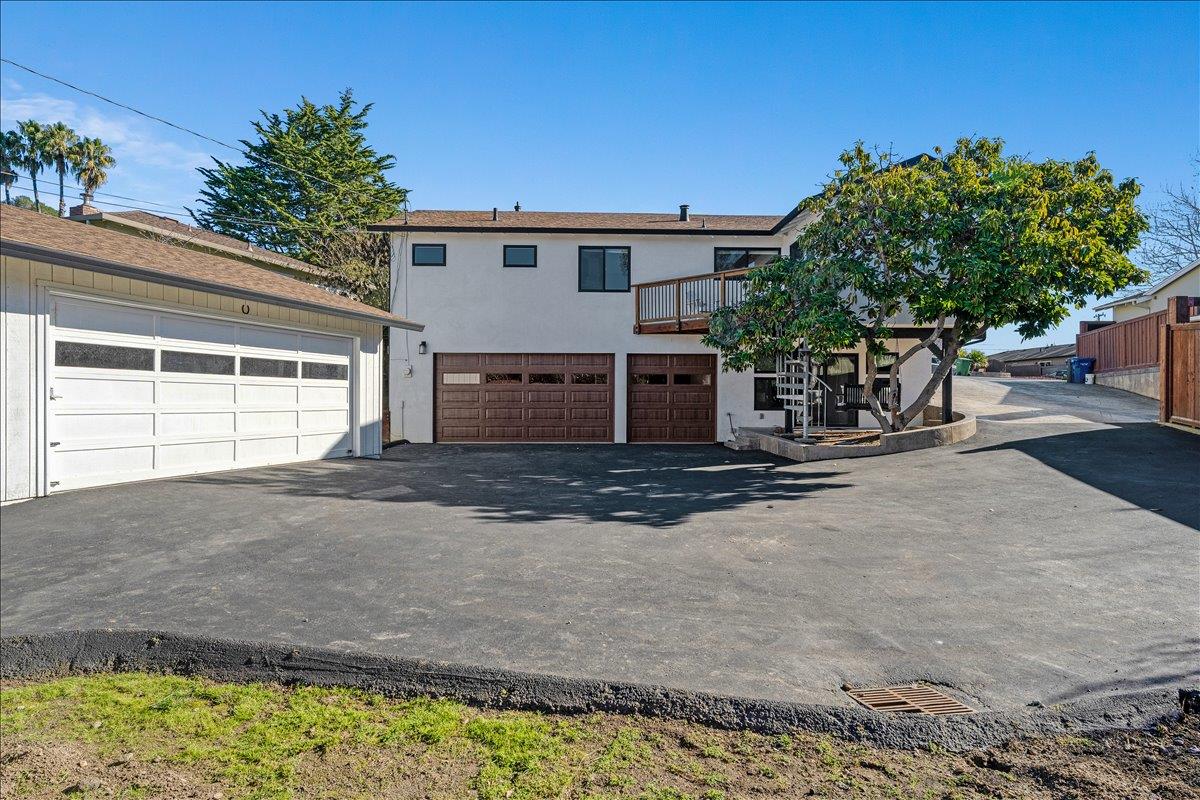 3025 Crystal Heights Drive