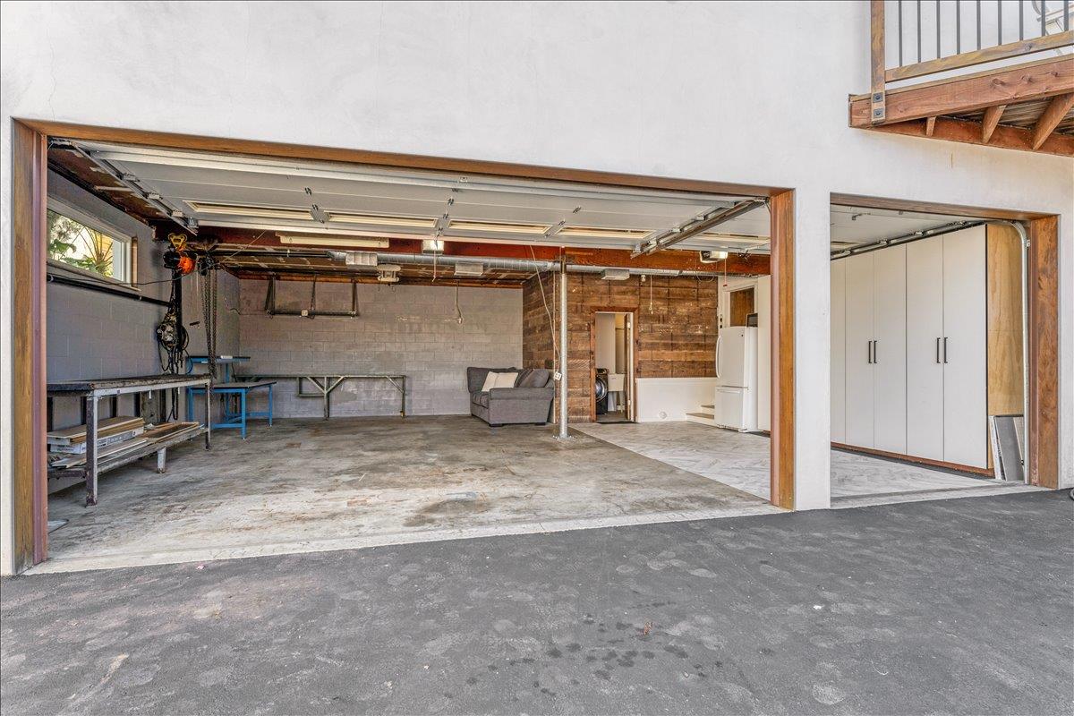 3025 Crystal Heights Drive