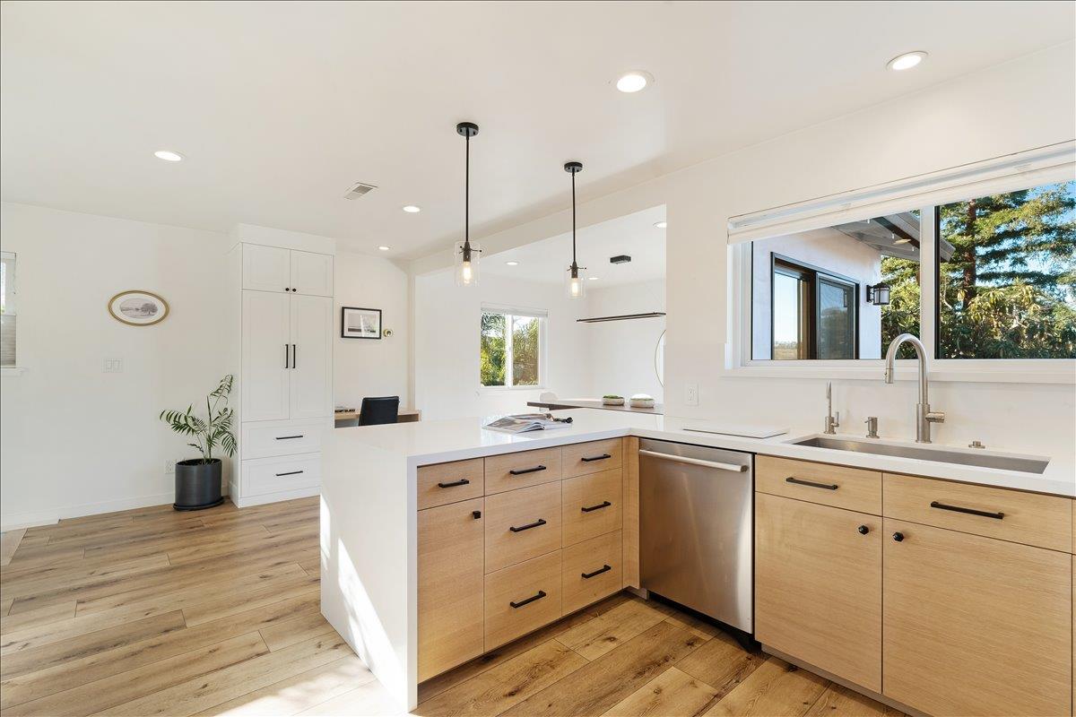 3025 Crystal Heights Drive