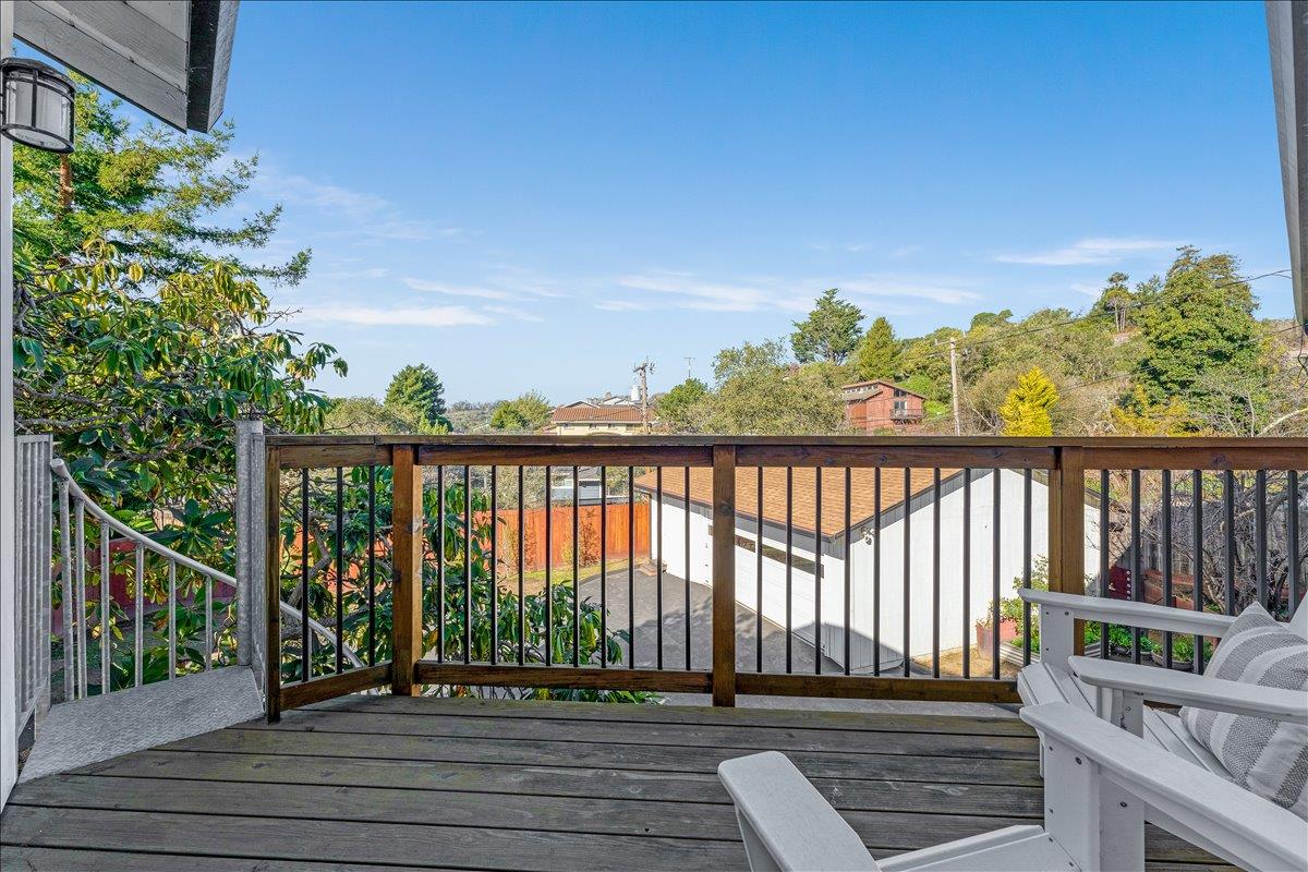 3025 Crystal Heights Drive