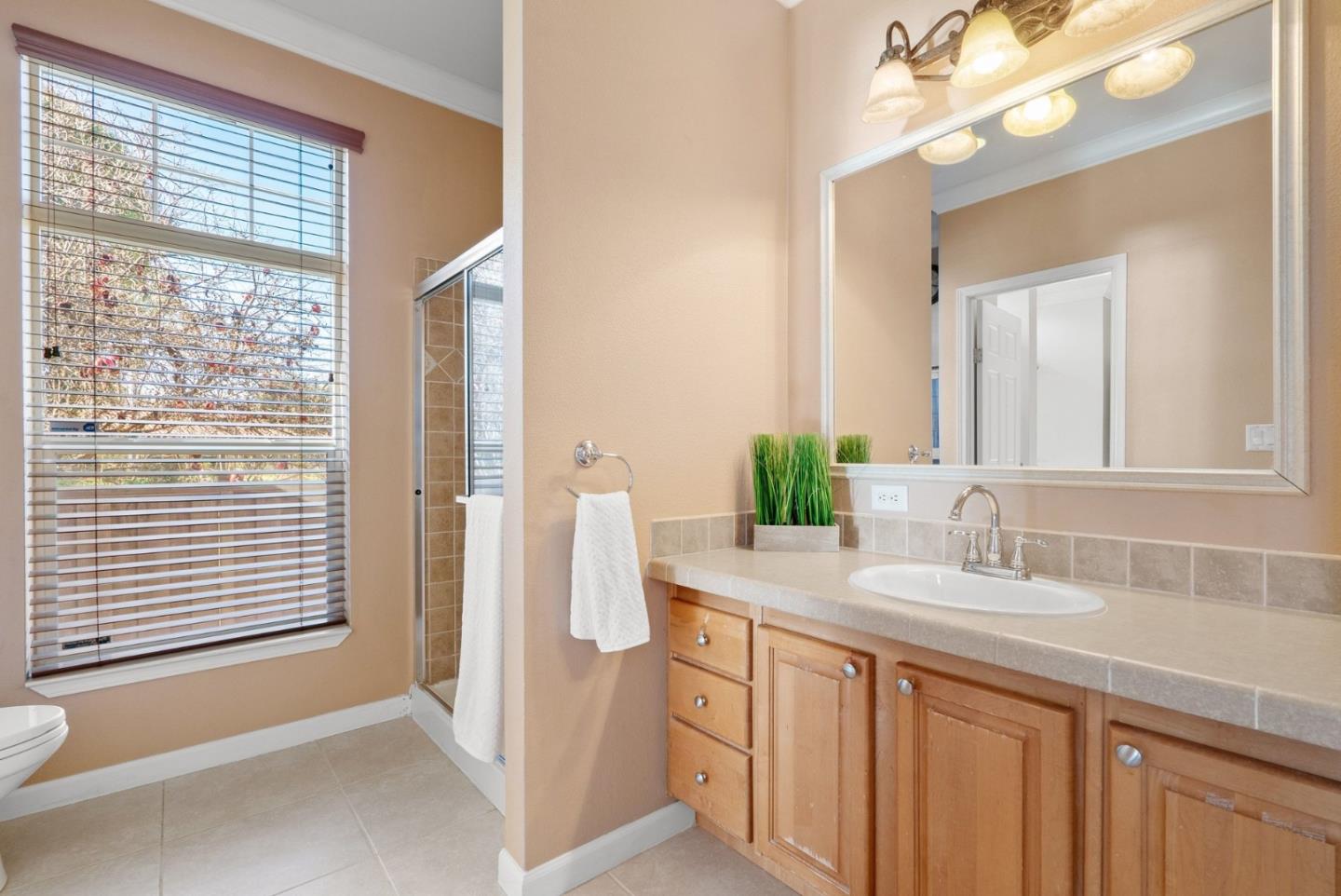 1225 Vienna Drive Unit: 375