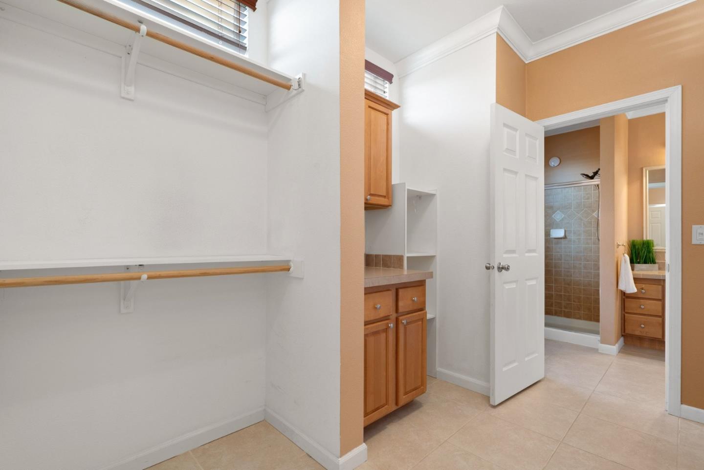 1225 Vienna Drive Unit: 375