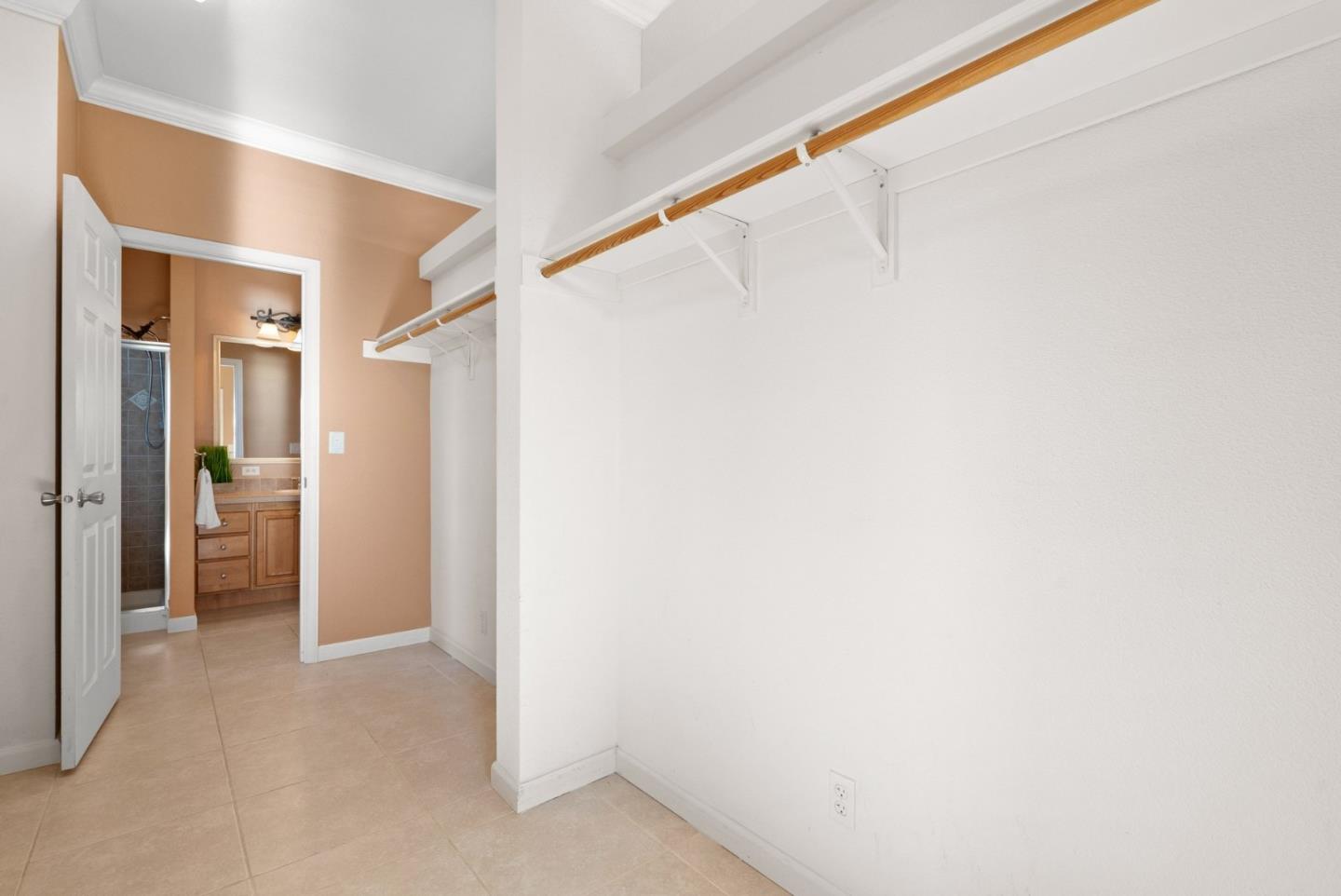 1225 Vienna Drive Unit: 375