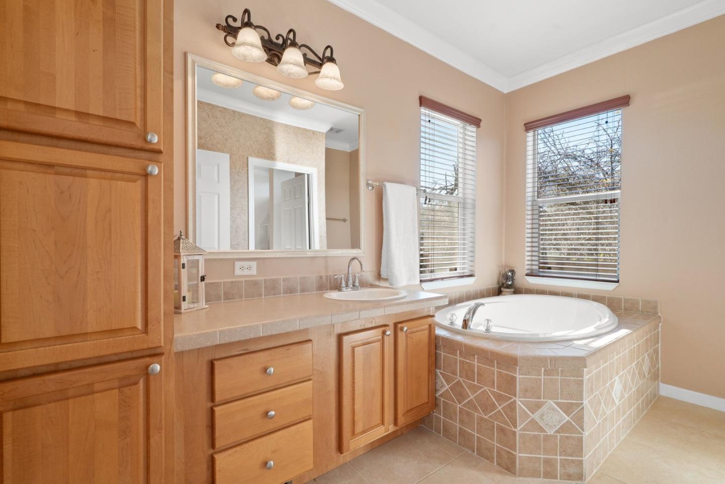 1225 Vienna Drive Unit: 375