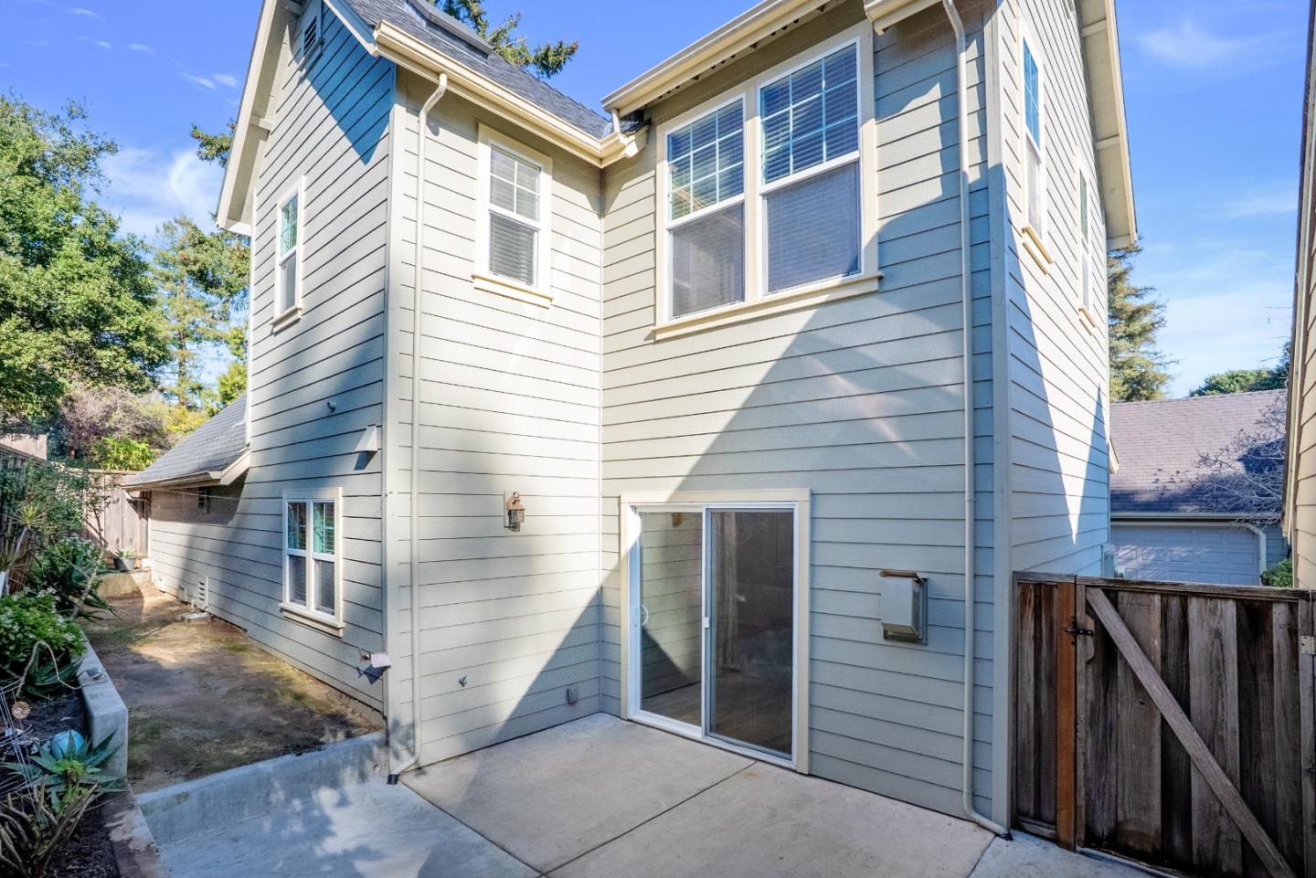 223 Button Street